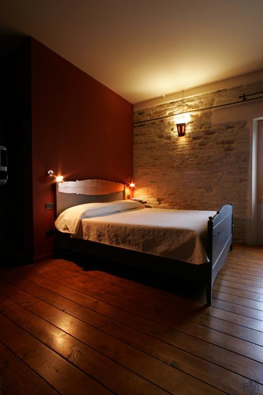 Вилла Ristorante Country House Isolabelgatto Фано Номер фото